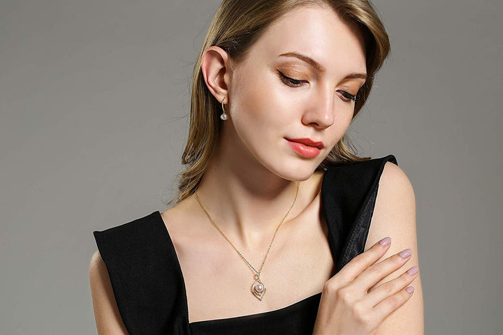 Lucky Peacock Genuine Pearl Necklace