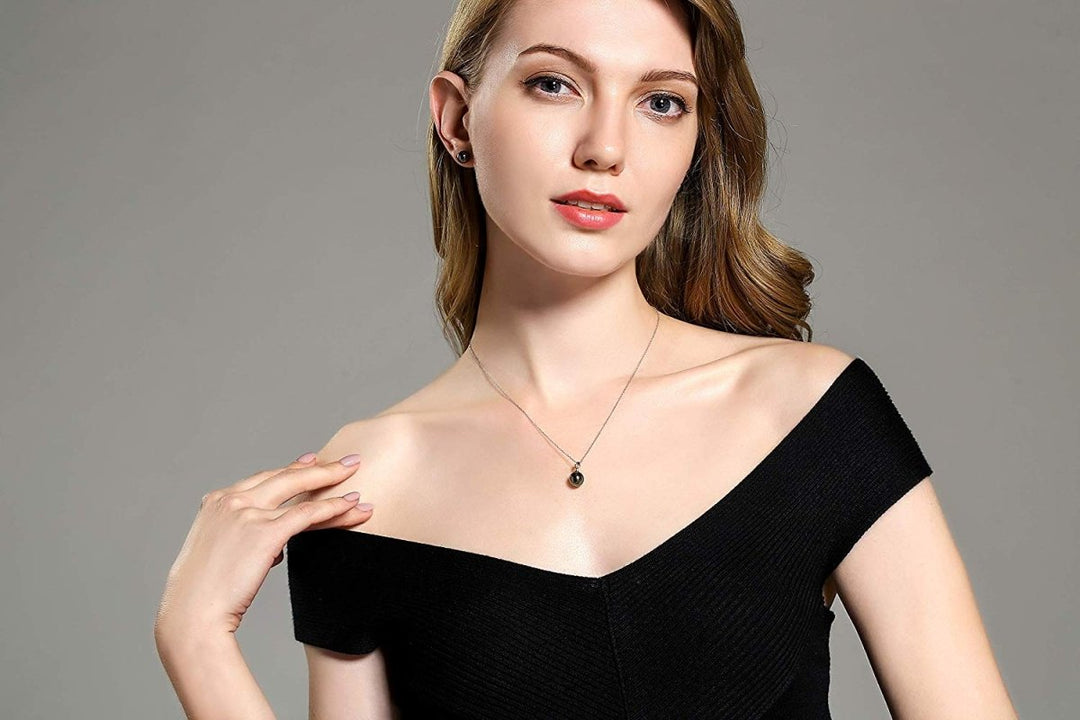 18K Solid Gold Tahitian Black Pearl Pendant Necklace - CHAULRI