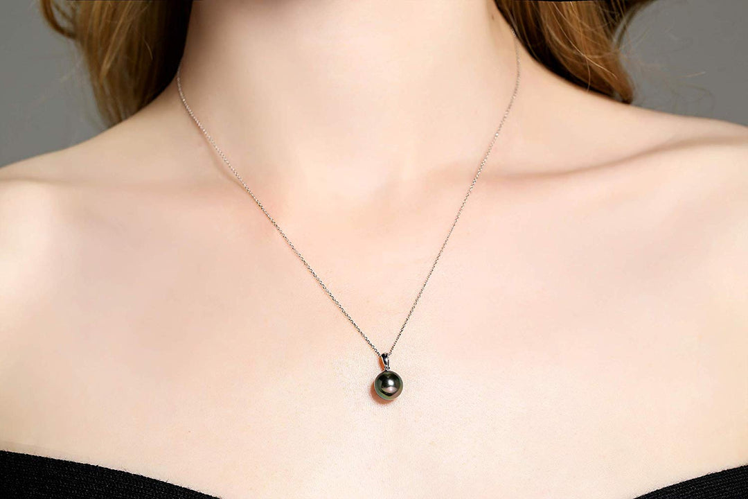 18K Solid Gold Tahitian Black Pearl Pendant Necklace