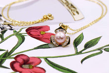 Load image into Gallery viewer, Lucky Three-Petal Flower Pearl Pendant Necklace